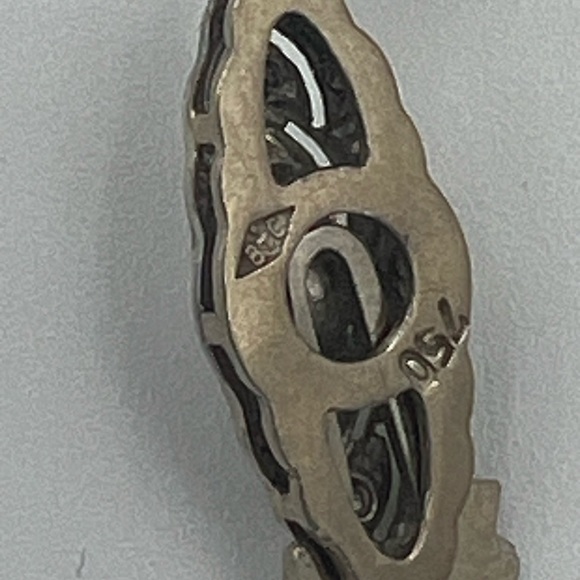 Cultured Pearl Necklace with Gold Clasp - Picture 10 of 11